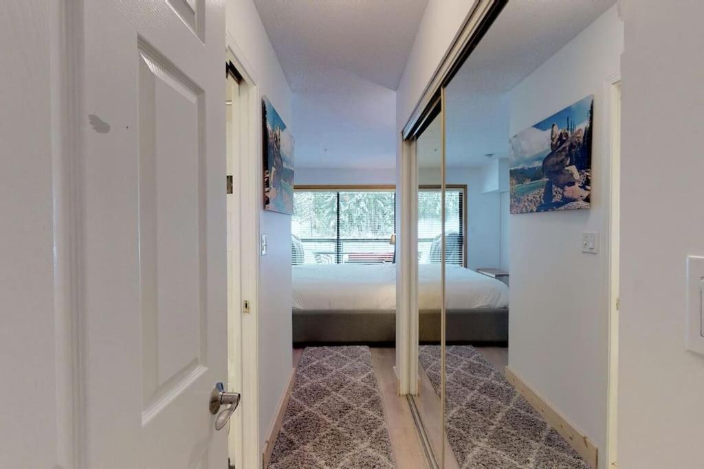 Powderhorn By Whistler Blackcomb Vacation Rentals Exterior photo